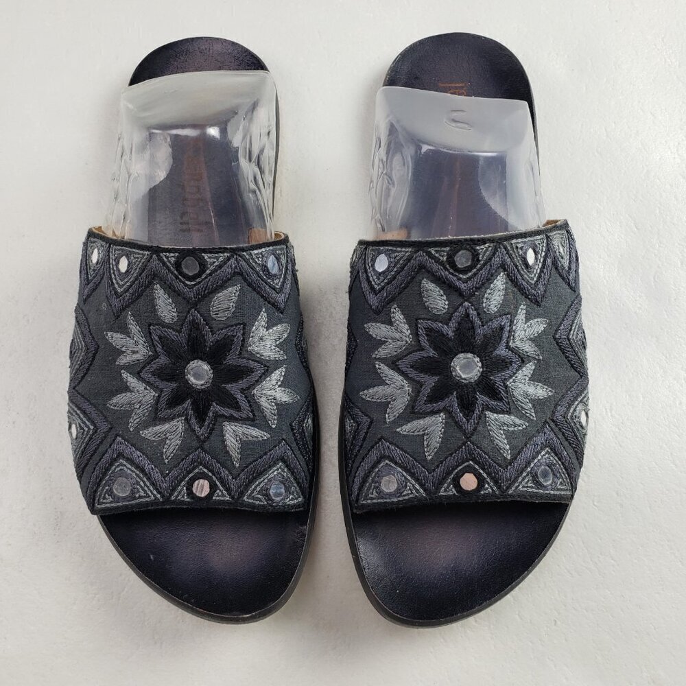 Jeffrey Campbell Embroidered Slide Sandal Womens 9 Black Leather Floral Slip On - Picture 3 of 12